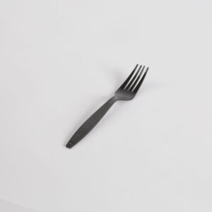 Fourchette noire en plastique
